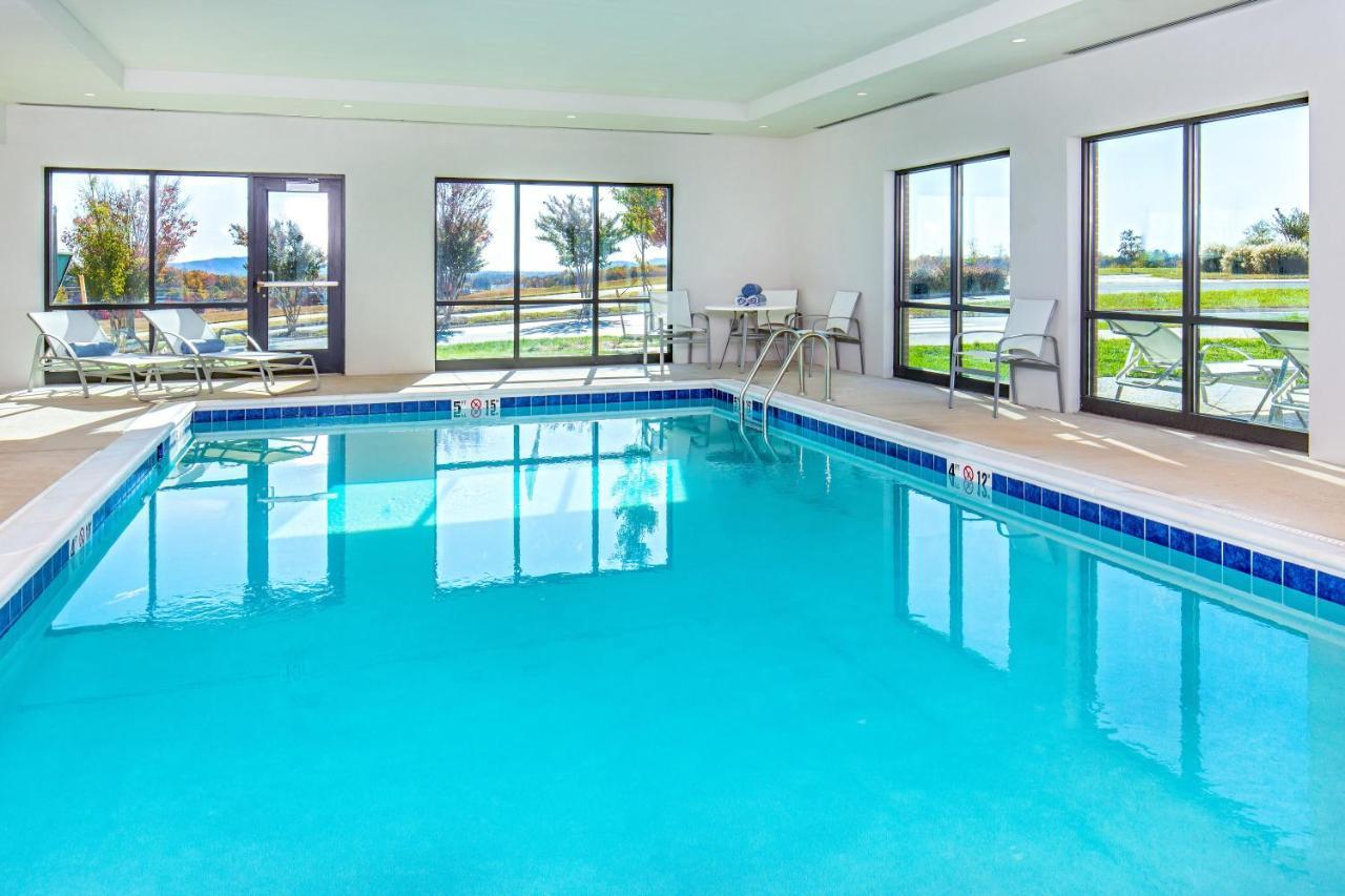 Staybridge Suites Charlottesville Airport By Ihg Extérieur photo
