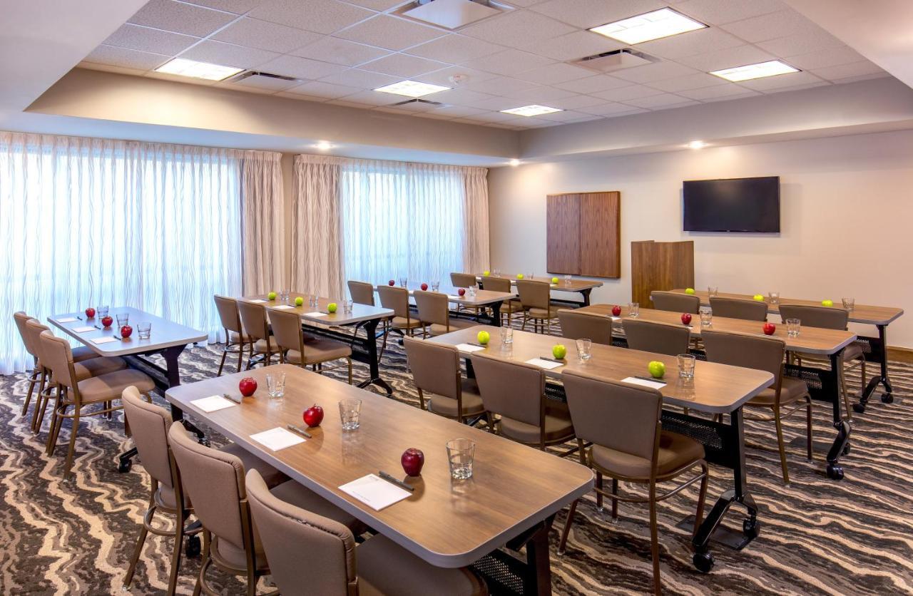 Staybridge Suites Charlottesville Airport By Ihg Extérieur photo