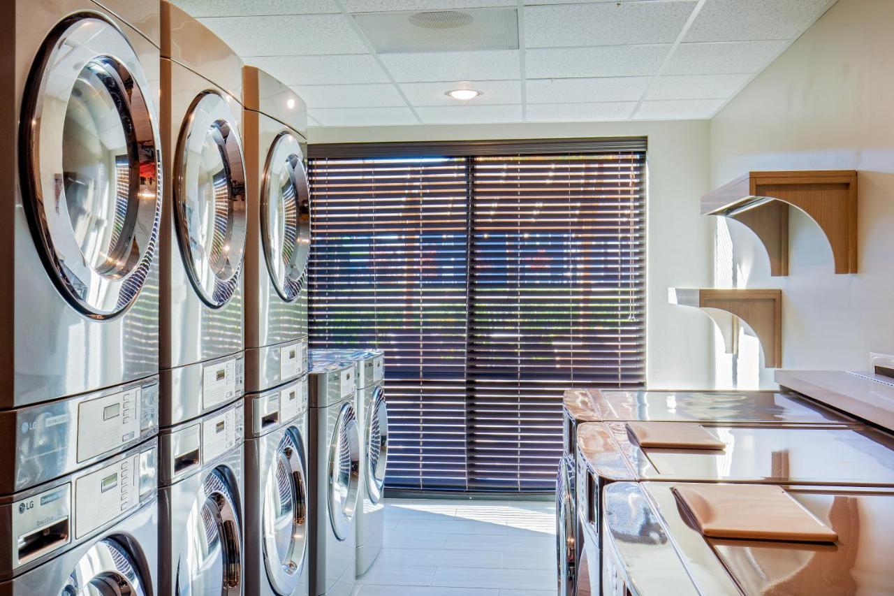 Staybridge Suites Charlottesville Airport By Ihg Extérieur photo